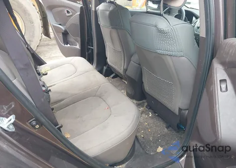 2015 Hyundai Tucson Gls z USA, uszkodzony, nr VIN KM8JTCAF8FU004892